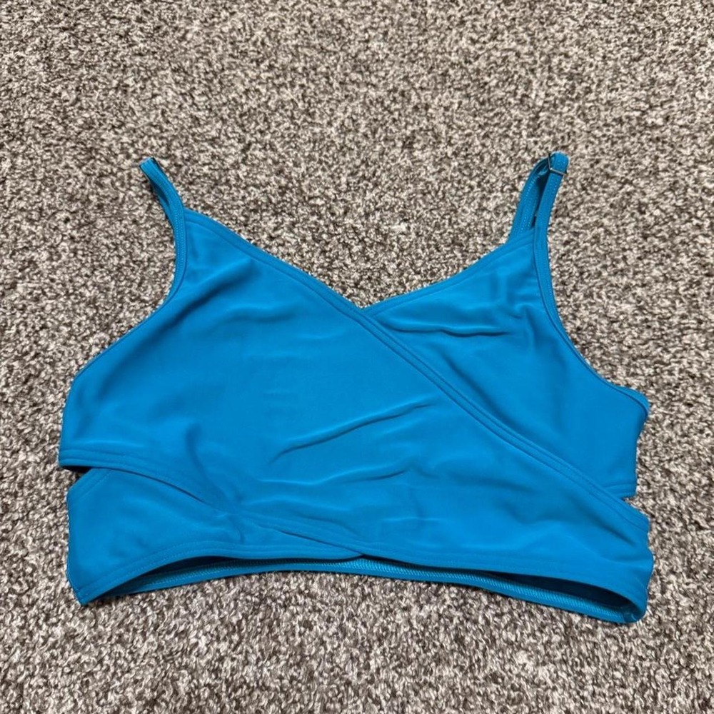 Abercrombie kids sports bra size 13/14